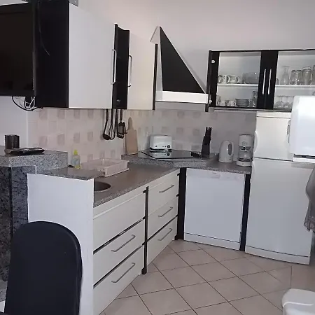 Holiday House With A Parking Space - Lozice, - 18067 Hébergement de vacances